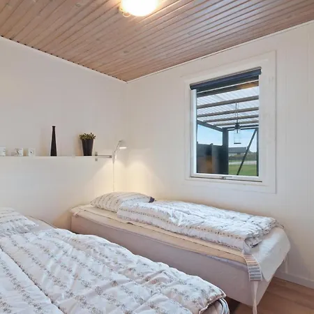 Amazing In With 3 Bedrooms Holiday home *